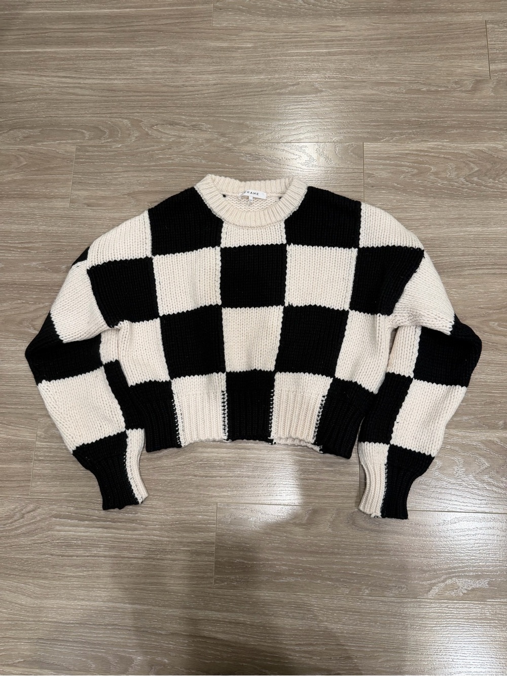 Frame Checkered Grid Sweater - Picture 4 of 9